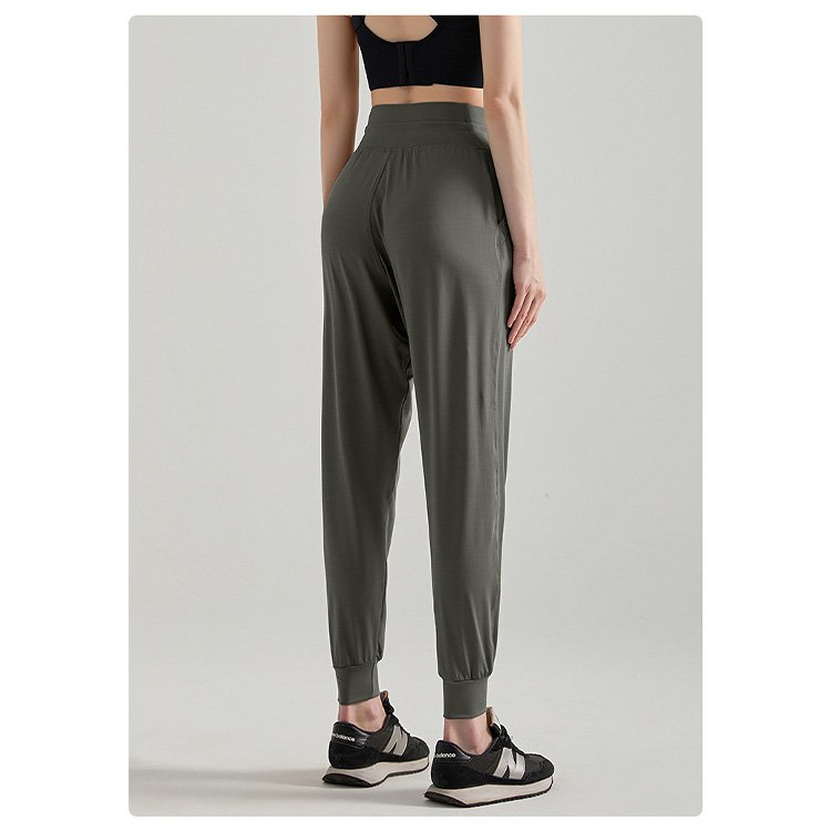 Custom-WholeSale-Breathable-Quick-Drying-Sports-Leggings-green-back